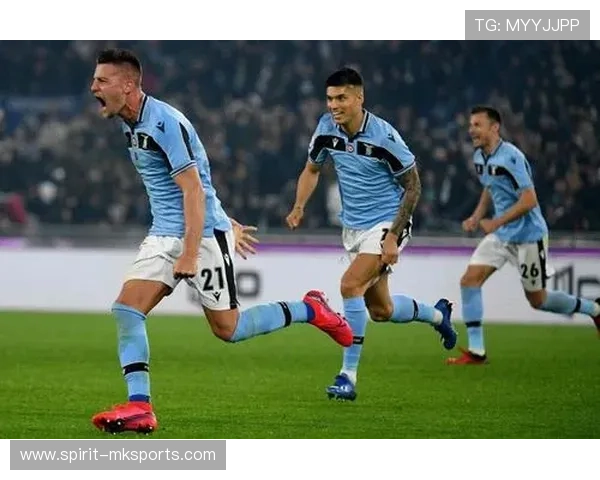 阿什利扬传中能力惊艳全场，助球队逆转取胜